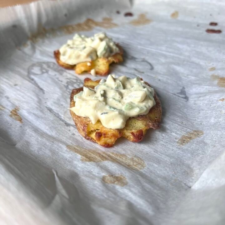 these are crispy potatoes with salad on top