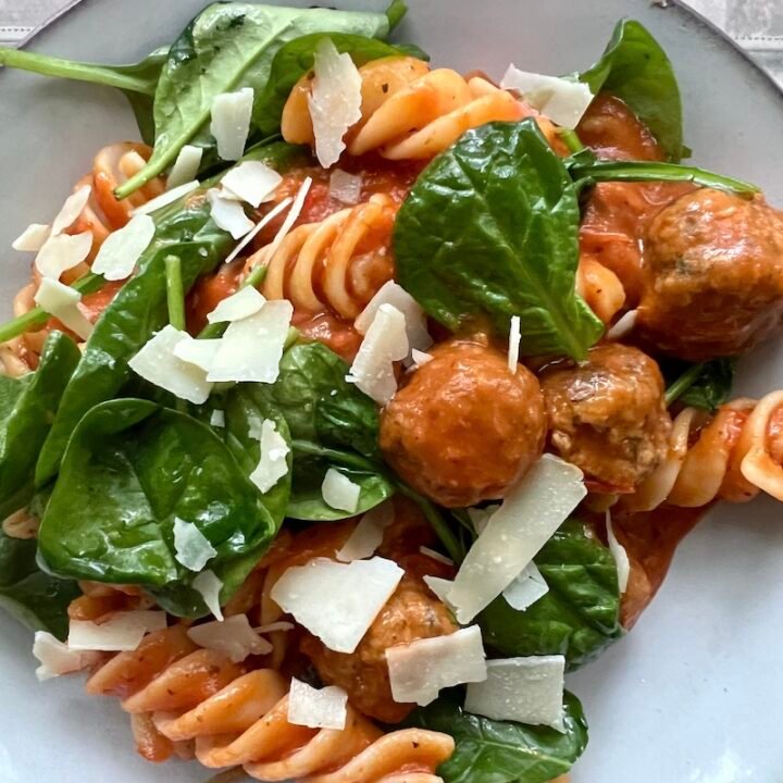 this is a bowl of pasta with zero point weight watchers pasta sauce